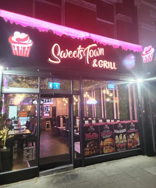 Sweets Town & Grill - Wood Green