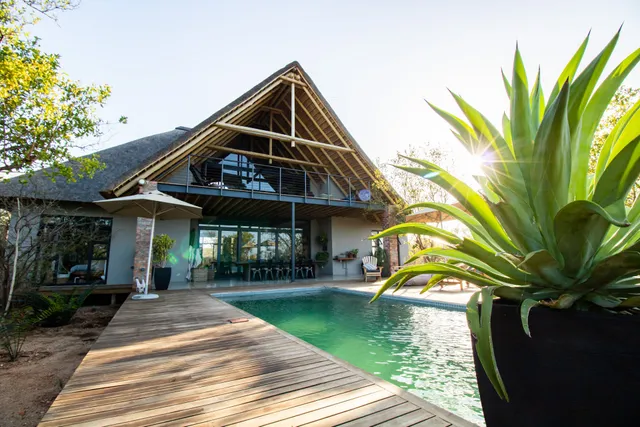 Lazy Leopard Lodge - 15% off bookings via our own website