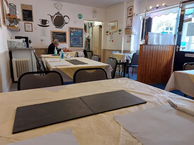 Scott’s Eatery & Tearoom