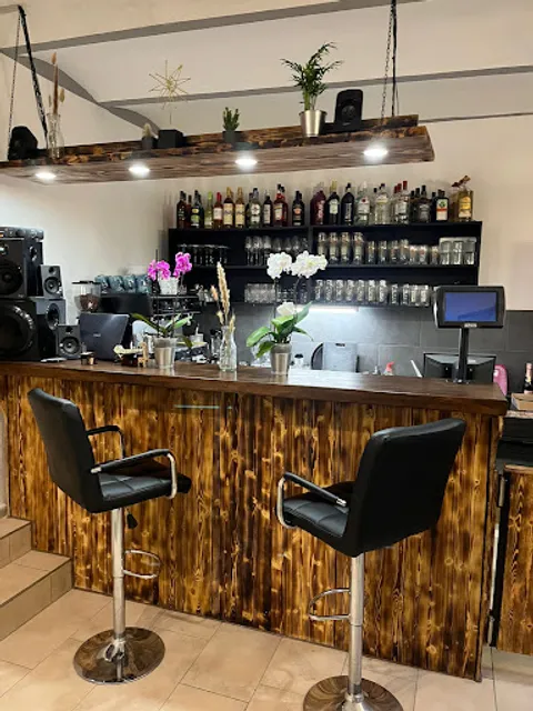 Bei Malaz Cafe und Shisha-Bar