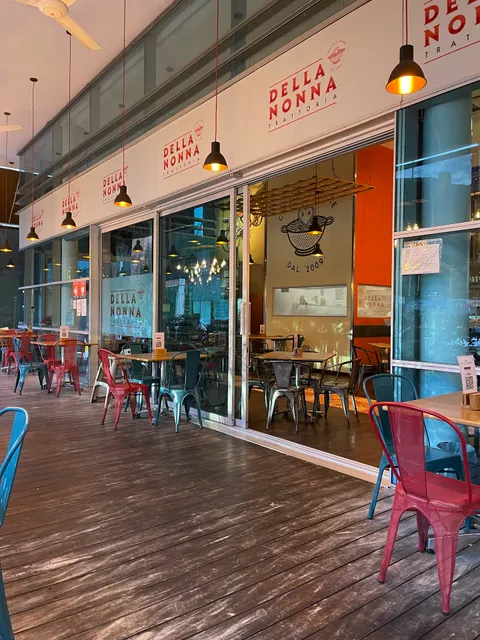 Della Nonna Trattoria - Mall del Este