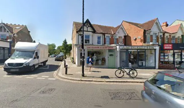 206 Northfield Avenue