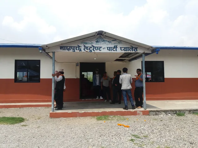 Machhapuchre Party Palace & Restaurant