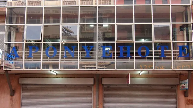 Aponye Hotel
