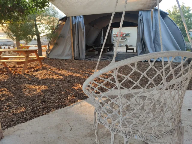 חאן בכפר - משק מארח