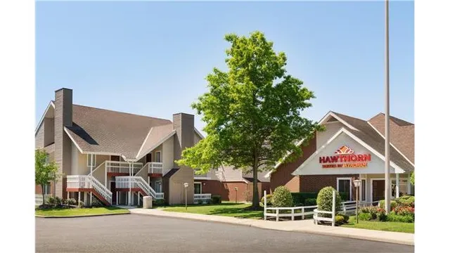 Hawthorn Suites by Wyndham Tinton Falls