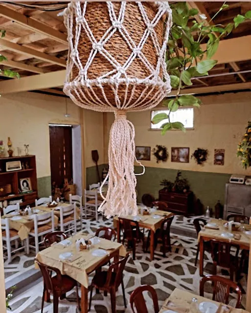 Η Φαμελιά/Η Famelia