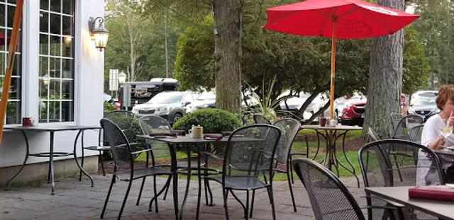 Abigail's Grille and Wine Bar