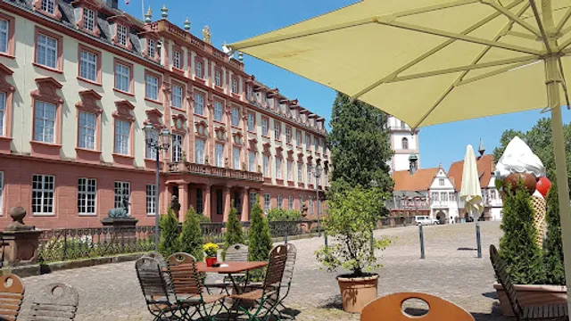 Eiscafé La Gondola und Pizzeria Da Nino