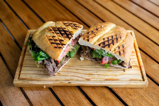 Lonchería El Capitán