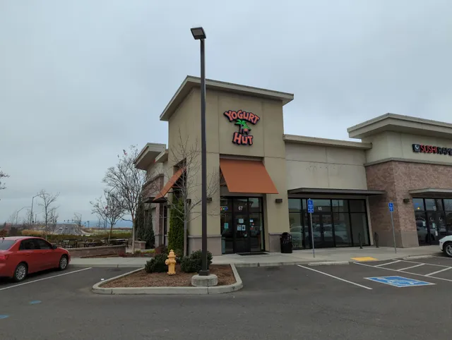 Yogurt Hut North Medford