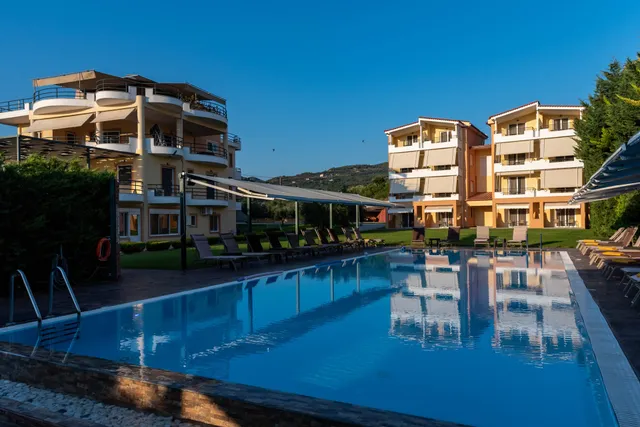 Anilio Plaza Apartments & Studios