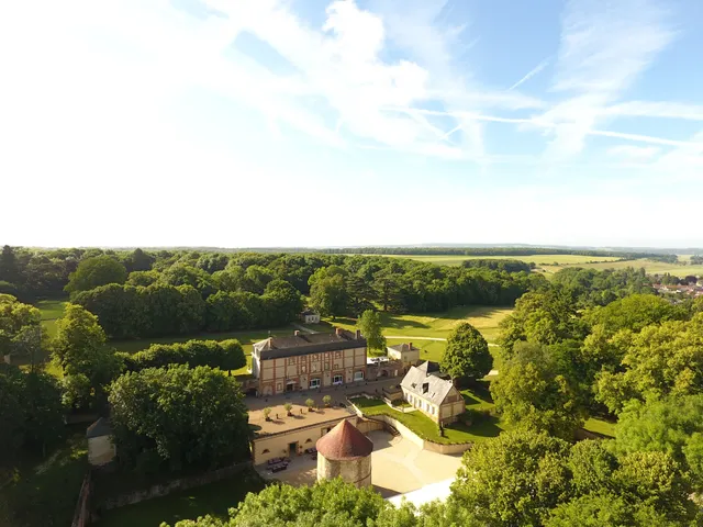 Area De Montchevreuil