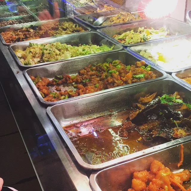 Yantai University No.7 Student Restaurant