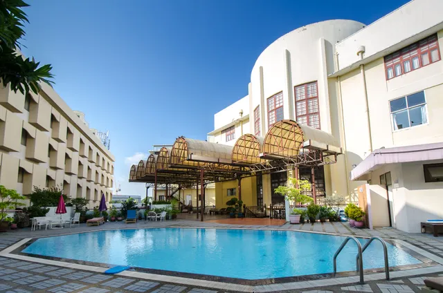 Royal Rattanakosin Hotel