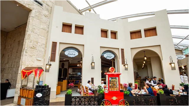 Emirgan Sutis (The Avenues)