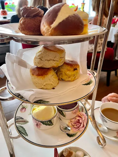 The Drawing Room at Brown's Hotel