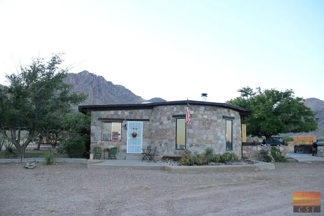 DD Gamble Guest Lodge & Ranch