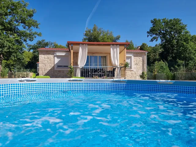 Dalmatian Tiny Houses