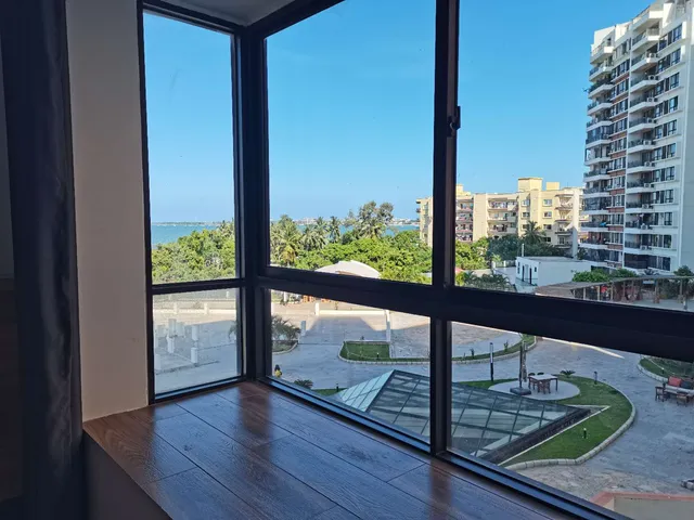 Palm village business hotel