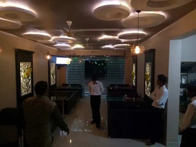 Vibrant Restaurant & Bar