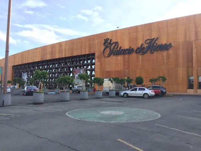 El Palacio de Hierro Satélite