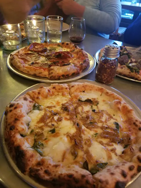 Nomad Pizza Hopewell