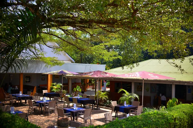 Caffè Roma l'originale: Italian Restaurant, Pizzeria & Boutique Hotel