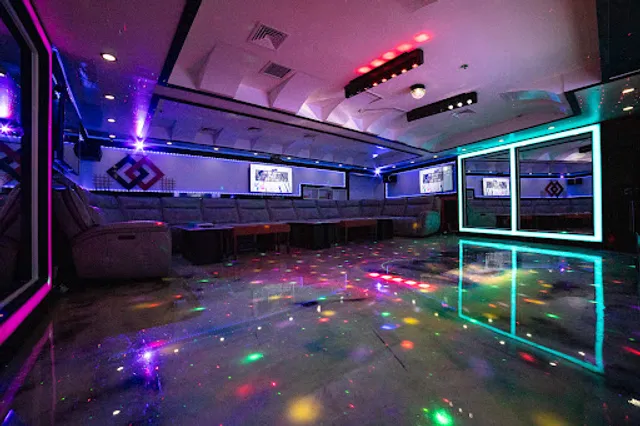 Assa Karaoke (아싸 노래방)