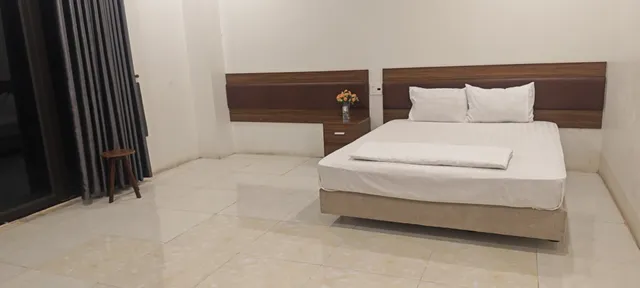 Mạnh Quỳnh Hotel