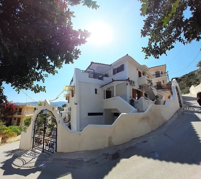 NEFELI Apartments Poros