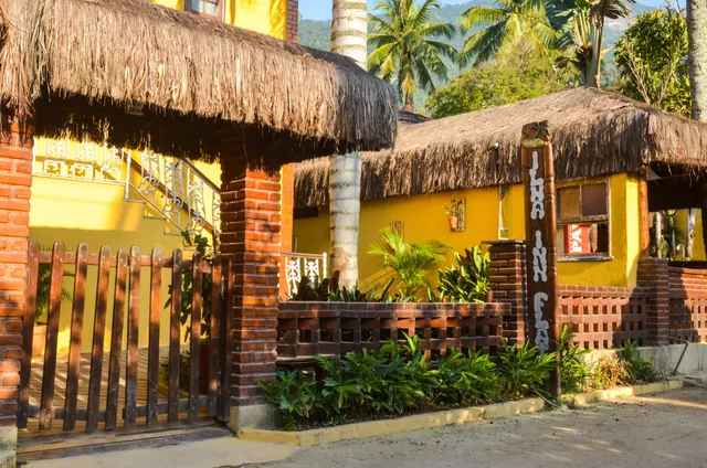 Pousada Lonier Praia Inn Flats