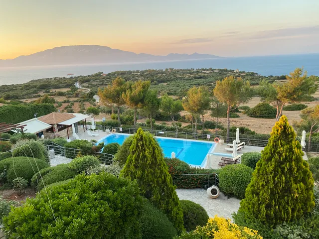 Lithies Hotel & Apartments