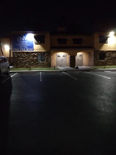 Envi U District Suites