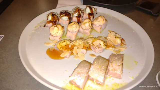 NOIR sushi