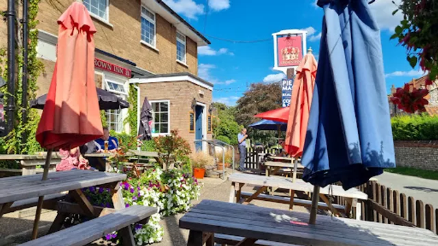 The Crown Inn, Trunch