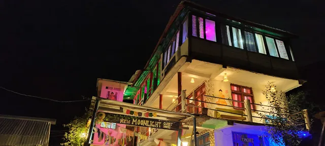 New Moonlight Guest House, Kalga Village, Kullu