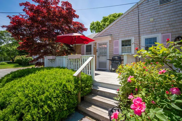 Captain Gosnold Village