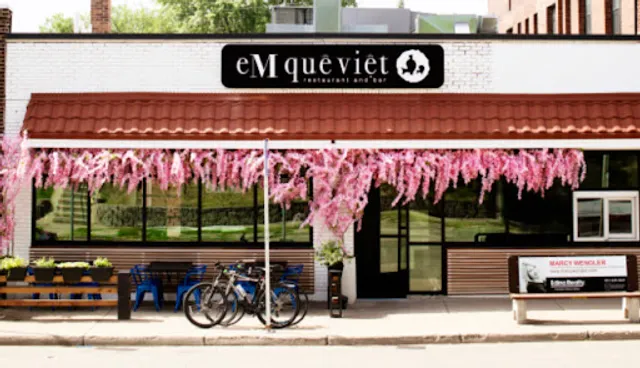eM Que Viet Restaurant and Bar