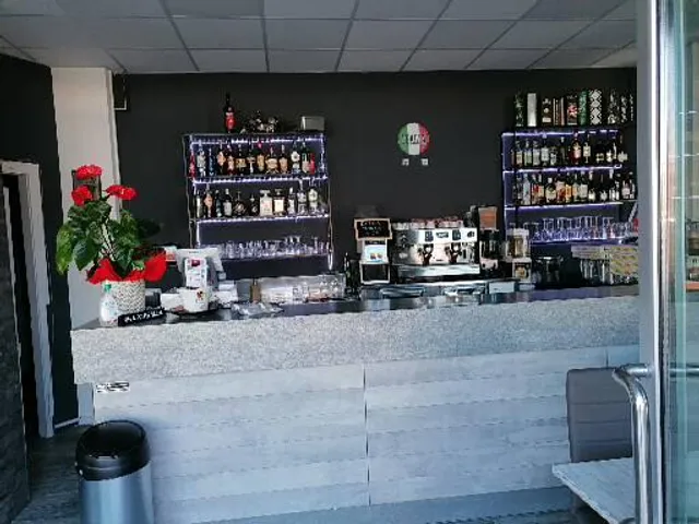 PIZZERIA FORNO LEGNA BAR KEBAB LA PEPITO