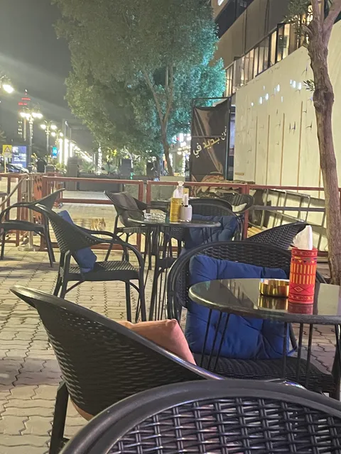 Tahlia Cafe | مقهى التحلية