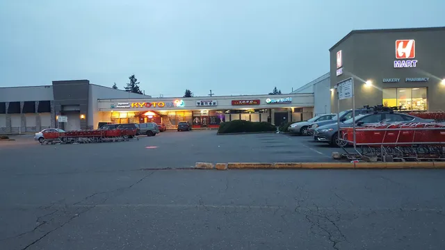 South Tacoma Plaza