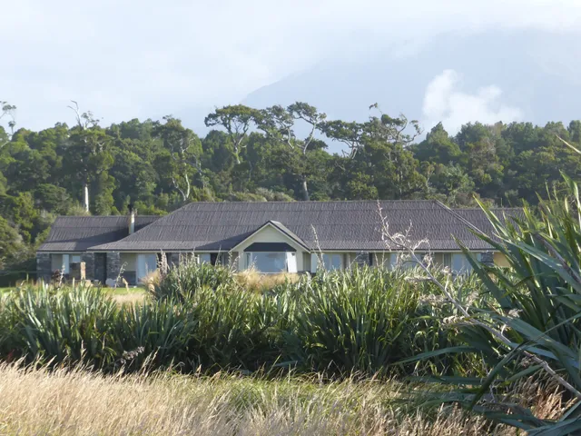 Collyer House Guest Lodge