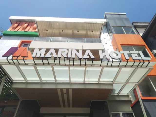 Marina Hotel