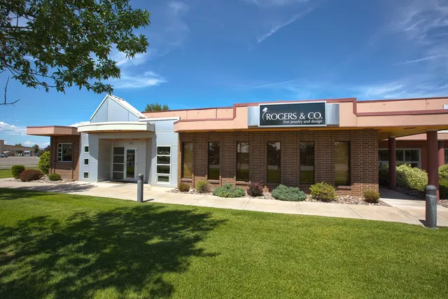 ROGERS & CO. fine jewelry and design