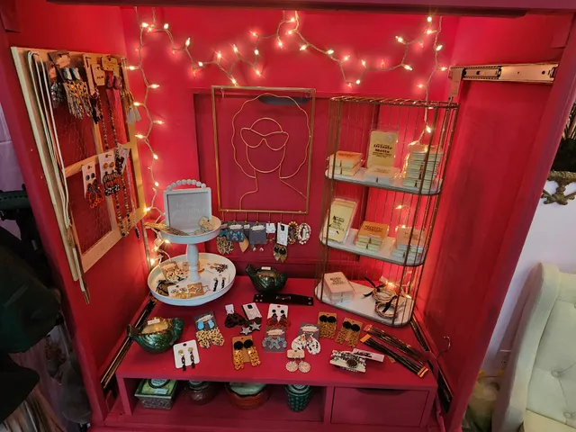 Bombshell Bessie Boutique and Coffee House