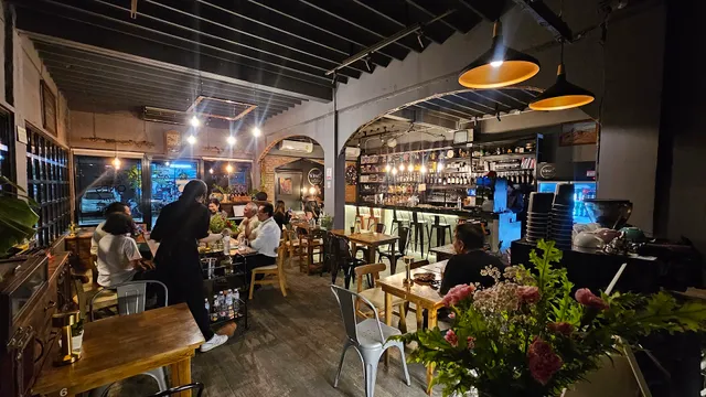 WINE MY FRIENDS | ไวน์มายเฟรนด์