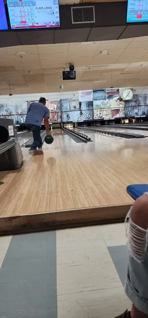 Plaza Bowling Lanes