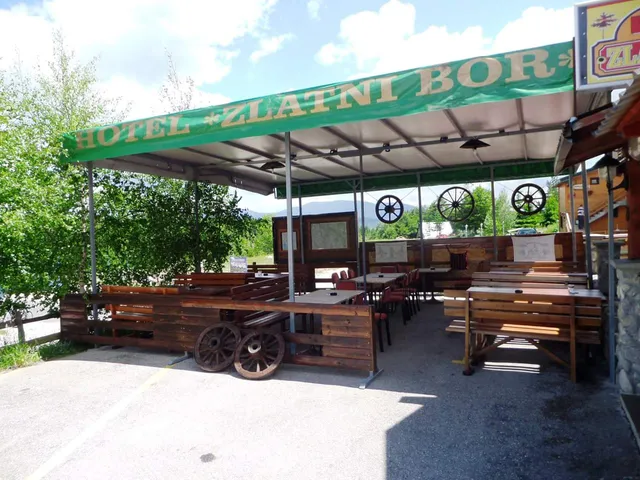 Zlatni Bor