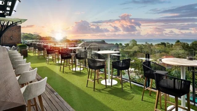 Adriana Cocina & Bar